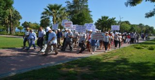 Aliağada Kamu Görevlileri Ve Vatandaşlar Sağlık İçin Yürüdü