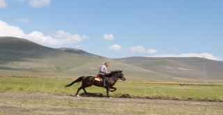 Rahvan At Yarışları Nefesleri Kesti