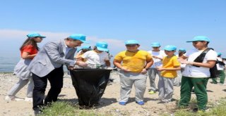 Ketendereden Toplanan Çöpler Heykel Oldu