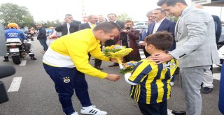 Fenerbahçe, Brükselde Çiçeklerle Karşılandı