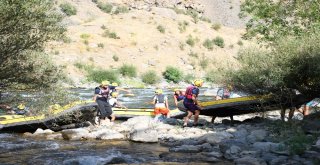 Bir Zamanlar Terörle Anılan Çatakta Rafting Heyecanı