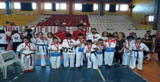 Biga Belediyesi Karate Takımı Şampiyon Oldu