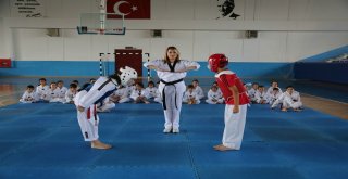 Odunpazarı Belediyesi Tekvando Yaz Okuluna Çocuklar Yoğun İlgi Gösterdi