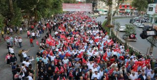 Kahramanmaraşta Binler Demokrasi Meydanında Buluştu