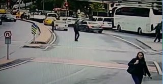 (Özel) Şişlide Yolun Karşısına Geçmeye Çalışan Hamile Kadının Üzerine Motosiklet Devrildi