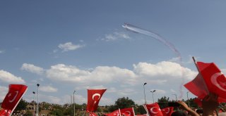 Türk Yıldızlarından Yalvaçta Nefes Kesen Gösteri