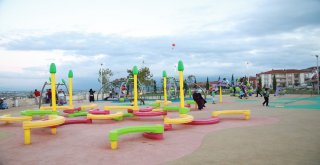 Yüzlerce İnsan Maltepe Parkta Buluşuyor