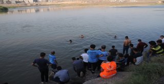 Dicle Nehrine Giren 2 Çocuk Boğuldu