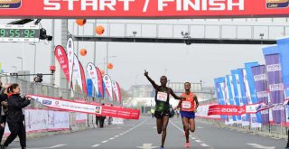 İSTANBUL YARI MARATONU PANDEMİ ÖNLEMLERİYLE KOŞULACAK