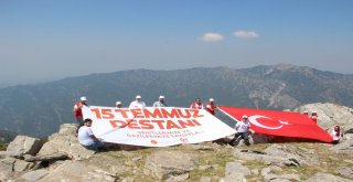 15 Temmuz Şehitlerini 1600 Metrede Andılar