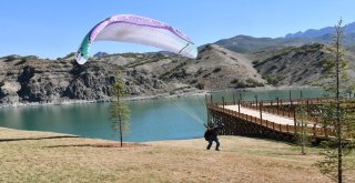 Tunceli,yamaç Paraşütü Akrobasi Şampiyonasına Hazırlanıyor