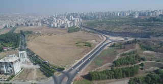 Şanlıurfada Yol Yapım Çalışmaları Sürüyor