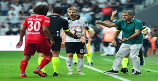 Spor Toto Süper Lig: Beşiktaş: 2 - Antalyaspor: 3 (Maç Sonucu)