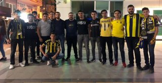 Fenerbahçe - Beşiktaş Maçı Öncesinde Tokatlı Taraftarlardan Örnek Davranış