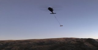 Hamile İnek Helikopterle Kurtarıldı