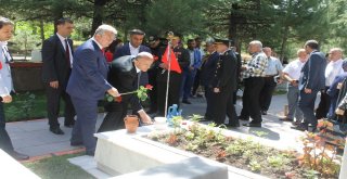 15 Temmuz Demokrasi Ve Milli Birlik Günü Dolayısıyla Şehitlik Ziyaret Edildi