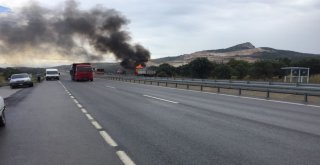 Seyir Halindeki Kamyon Bilinmeyen Bir Nedenle Alev Aldı