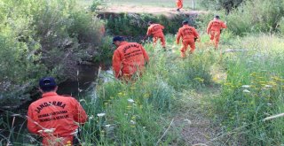 Leylanın Bulunması İçin Metruk Evlerde Kazı Yapıldı