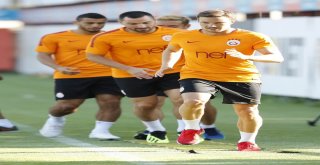 Galatasarayda Nagatomo Takıma Katıldı