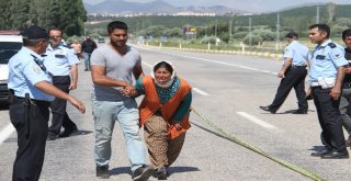 Bisikletliye Çarparak Ölümüne Neden Olan Sürücü, Kaçarken Polis Tarafından Yakalandı