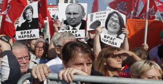 Rusyada Hükümet Karşıtı Protesto