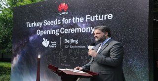 Huaweı Geleceğin Tohumları Projesi Pekindeki Açılış Seremonisi İle Başladı