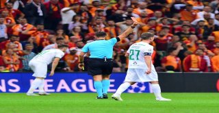 Uefa Şampiyonlar Ligi: Galatasaray: 3 - Lokomotiv Moskova: 0 (Maç Sonucu)