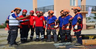 Gerçeği Aratmayan Deprem Tatbikatı