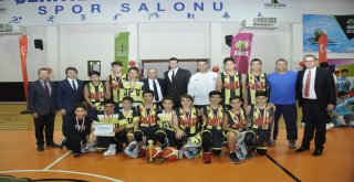 Basketbol Cumhuriyet Kupası Gaziantep Kolej Vakfının