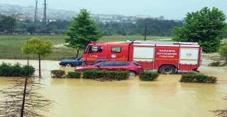 Sakaryada Sağanak Yağış Su Baskınlarına Neden Oldu