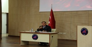 Üniversitede İdeal Gençlik Söyleşisi