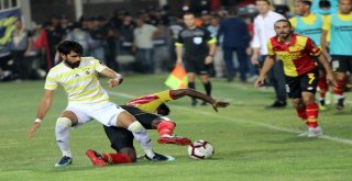 Spor Toto Süper Lig: Göztepe: 1 - Fenerbahçe: 0 (Maç Sonucu)