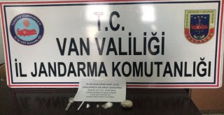 Vanda Uyuşturucu Madde Ele Geçirildi