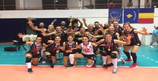 Beşiktaş Kadın Voleybol Takımı, Balkan Şampiyonu Oldu