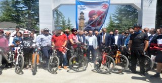 Ömer Halis Demir İçin 370 Km Pedal Çevirecek