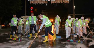 Başkan Yıldırım Temizlik Ordusu ile Çalışmalara Katıldı