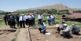 Bitlis Kalesinde 3 Yıl Aradan Sonra Kazı Çalışması