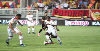 Spor Toto Süper Lig: Göztepe: 1 - Yeni Malatyaspor: 3 (Maç Sonucu)