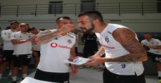 Beşiktaştan Negredoya Kutlama