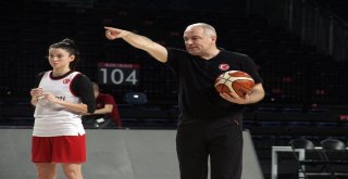 A Milli Kadın Basketbol Takımında, Dünya Şampiyonası Hazırlıkları Sürdü