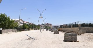 Köşk Yolu Modern Bir Bulvara Dönüştürüldü