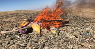 Pkk Terör Örgütüne Ait 2 Sığınak Ve Çok Sayıda Malzeme İmha Edildi