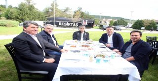 Bjk Nevzat Demir Tesislerinde Barbekü Partisi