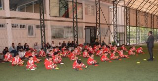 Diyarbakırda Minik Futbolculara Seminer