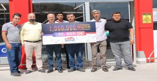 Bizim Toptan Satış Mağazalarının 1 Milyonuncu Şanslı Müşterisi Midyattan