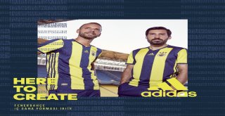 Fenerbahçenin Yeni Sezon Formaları Tanıtıldı