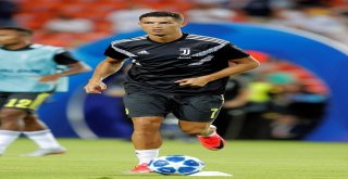 Ronaldo, Gözyaşlarını Tutamadı