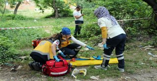 İran Uyruklu Çocuğun Kuyuya Düştüğü İhbarı Ekipleri Harekete Geçirdi