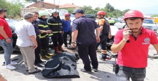 Karabükte Otomobiller Kafa Kafaya Çarpıştı: 1 Ölü, 7 Yaralı