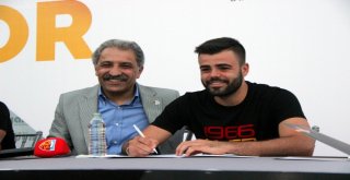 Kayserispor Yeni Transferlerini Taraftara Tanıttı